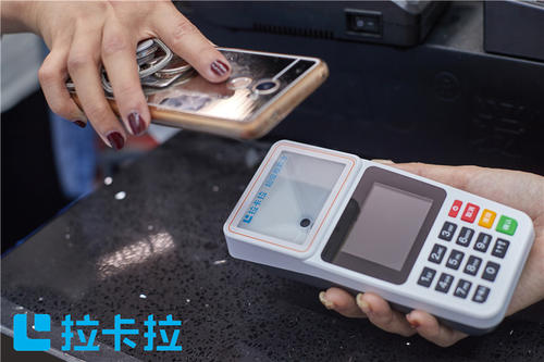 揭秘！掃碼0.38費率比pos機刷卡0.6費率低的原因在這里！